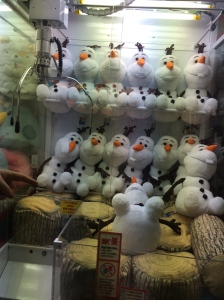 The Olaf claw game!